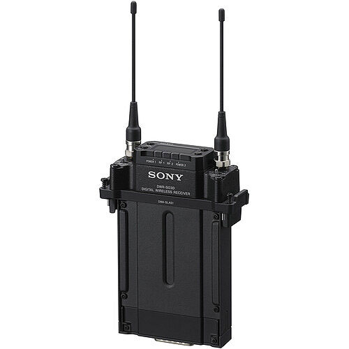 Sony DWR-S03DSKIT Kit with DWR-S03D Receiver and 15-Pin Sony Slot Mount Adapter