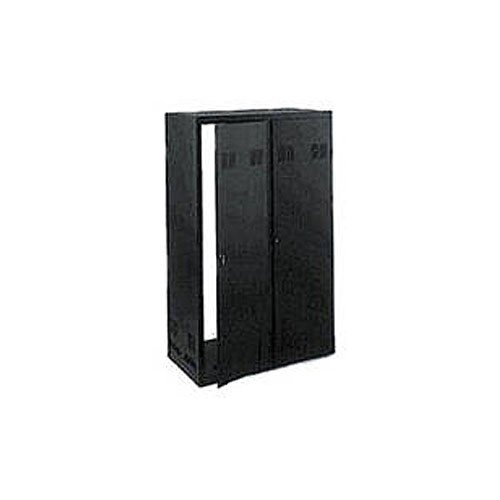 Winsted Solid Locking Door